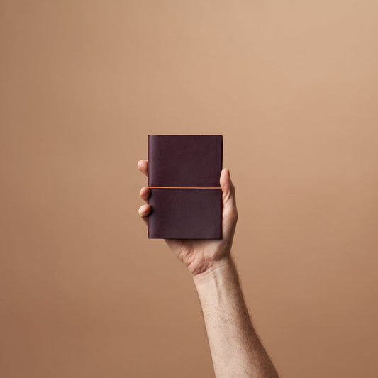 Paper Republic Grand Voyageur Leder-Notizbuch in Cognac – Zugabe zum WIENER Geschenk-Abo