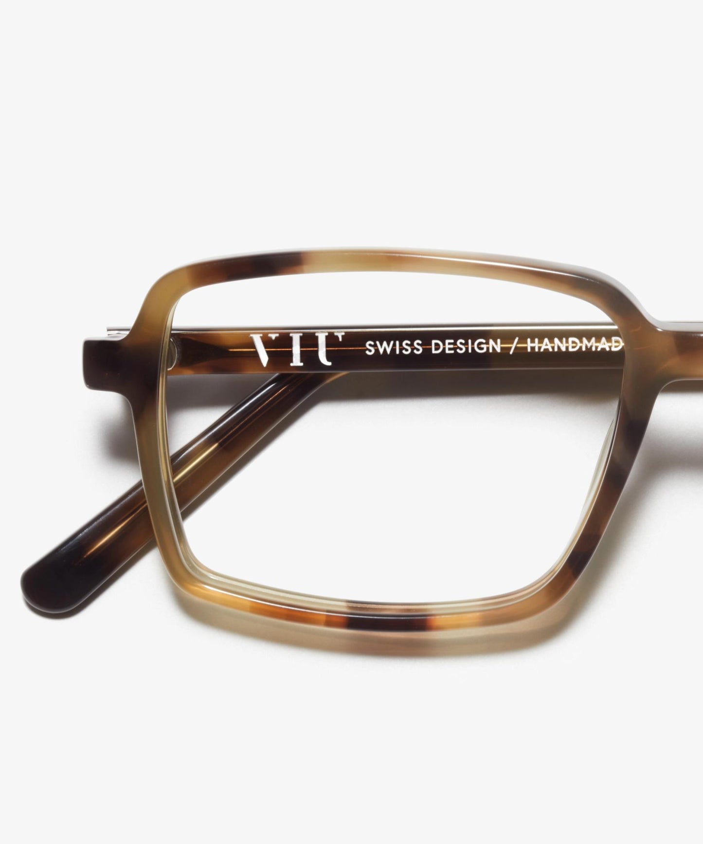 2 -Jahres-Abo um 120 € + VIU Frame "The Resolute" Olive Havana  (UVP: 185€)