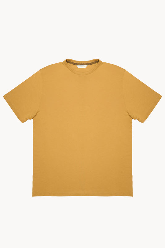 1-Jahres-Abo um 120 € + Ribbed Neck Classic T-shirt (UVP: 95€)